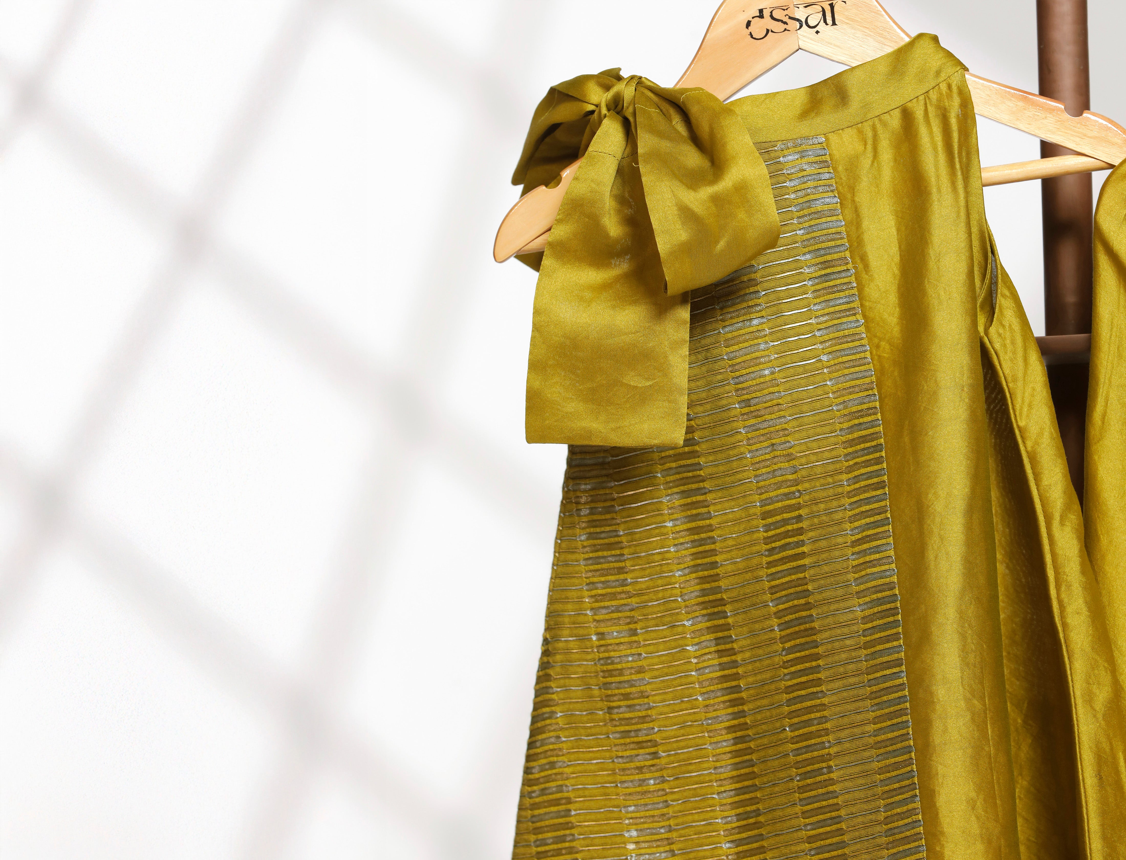 Girl Knotted A-Line Kurta Set - Green