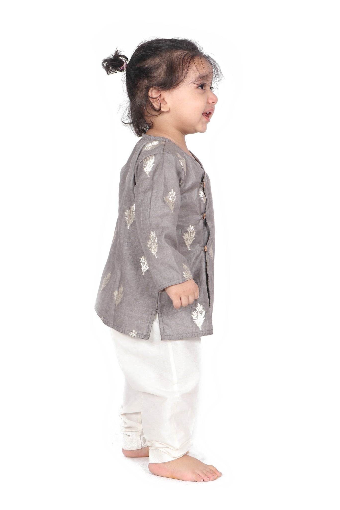 Smoky Floret Angarakha with Pyjamas