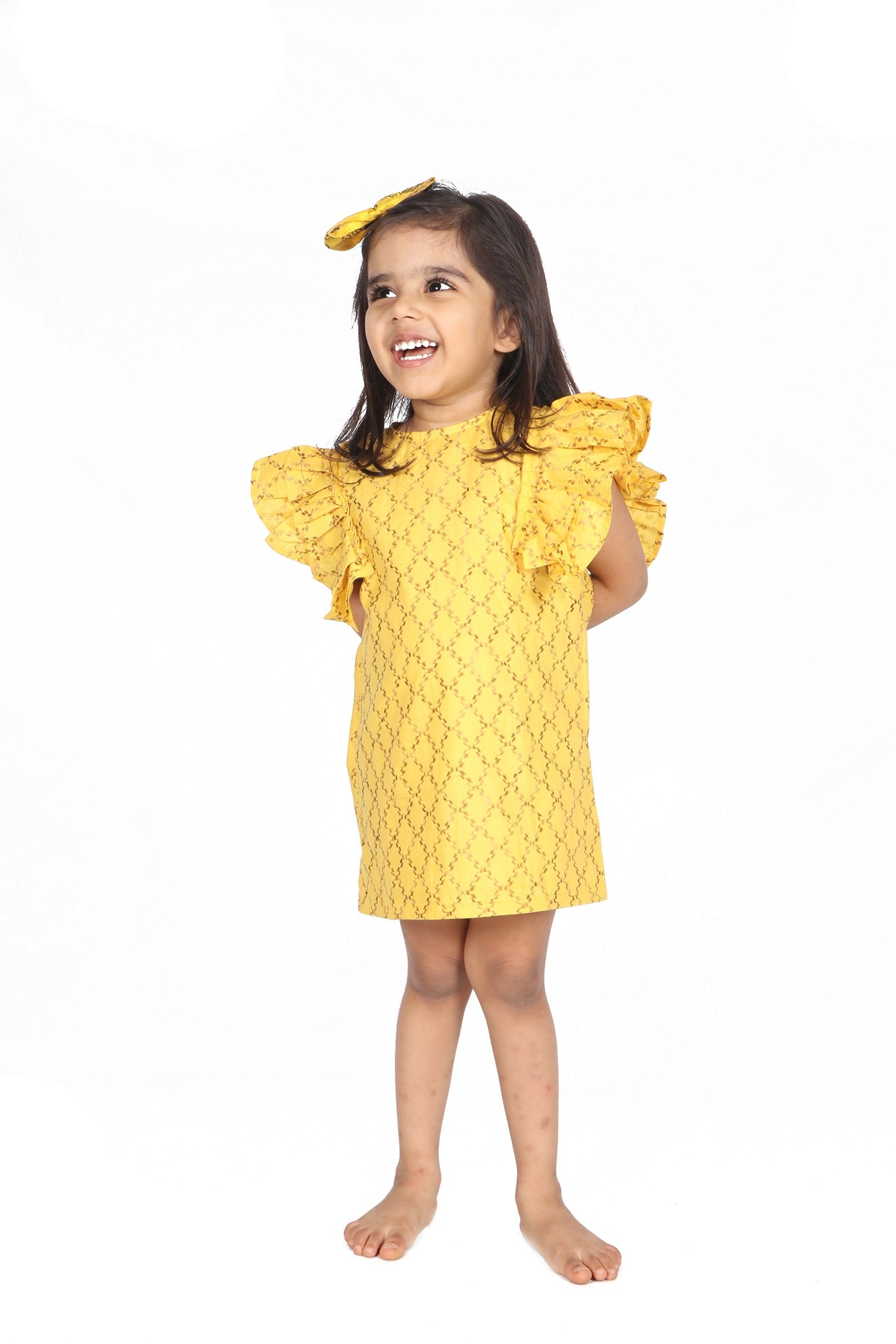 Dandelion dress with ruffled sleeves