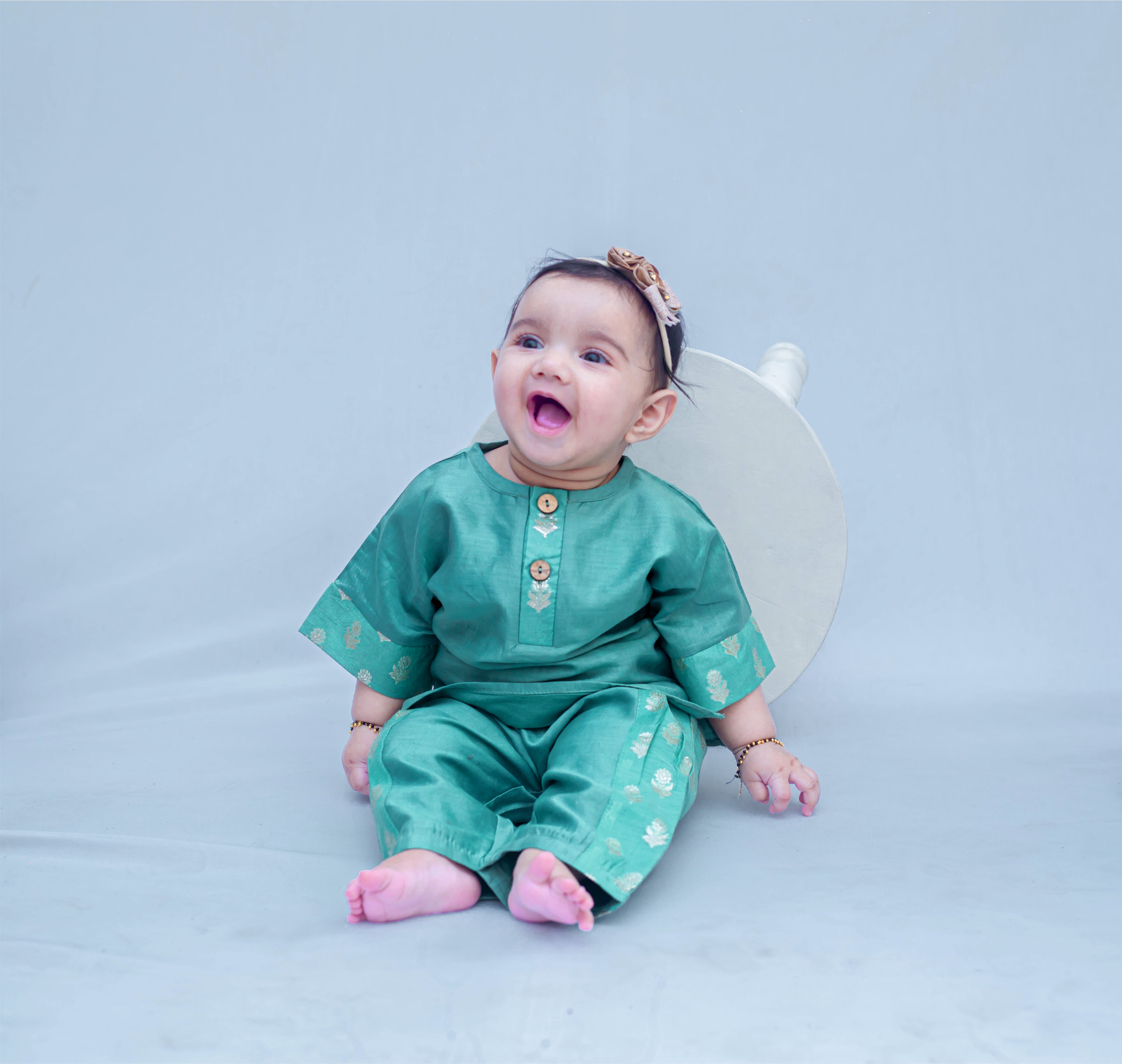 SnuggleMe Infant Unisex Green Chanderi Coord Set